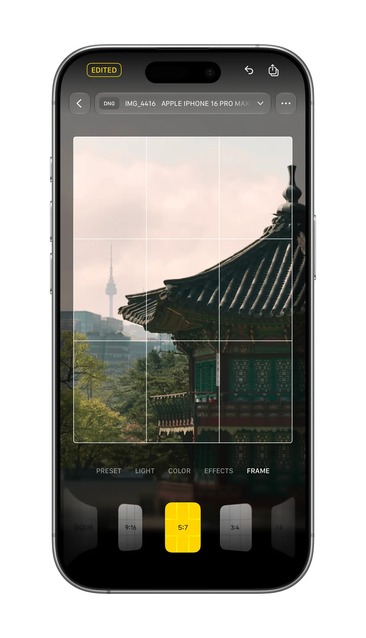 Sunbeam's framing interface with a photo crop grid